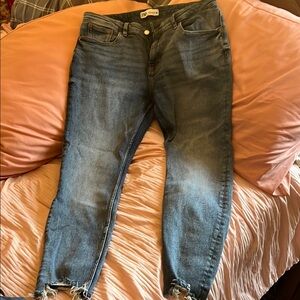 Zara Blue Ankle Cropped Jeans with Faded Effect